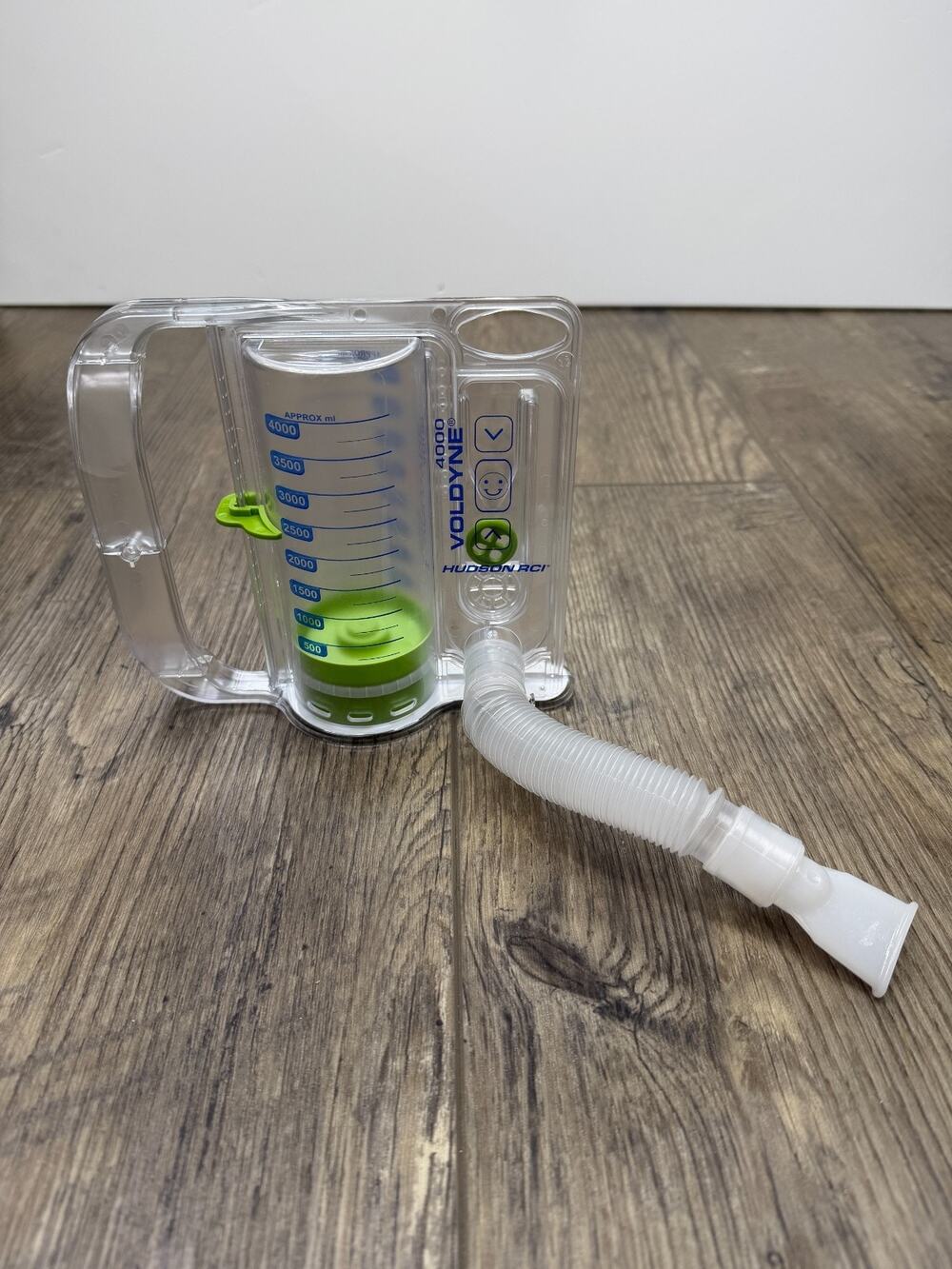 Hudson RCI Voldyne 4000 Handheld Volumetric Incentive Spirometer